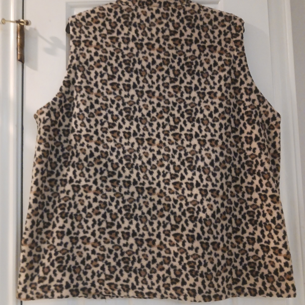 Vest Jacket - Picture 2 of 4